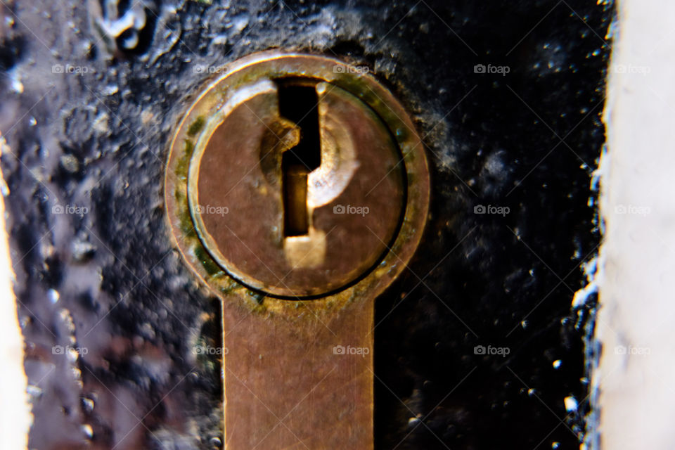 Lock key 