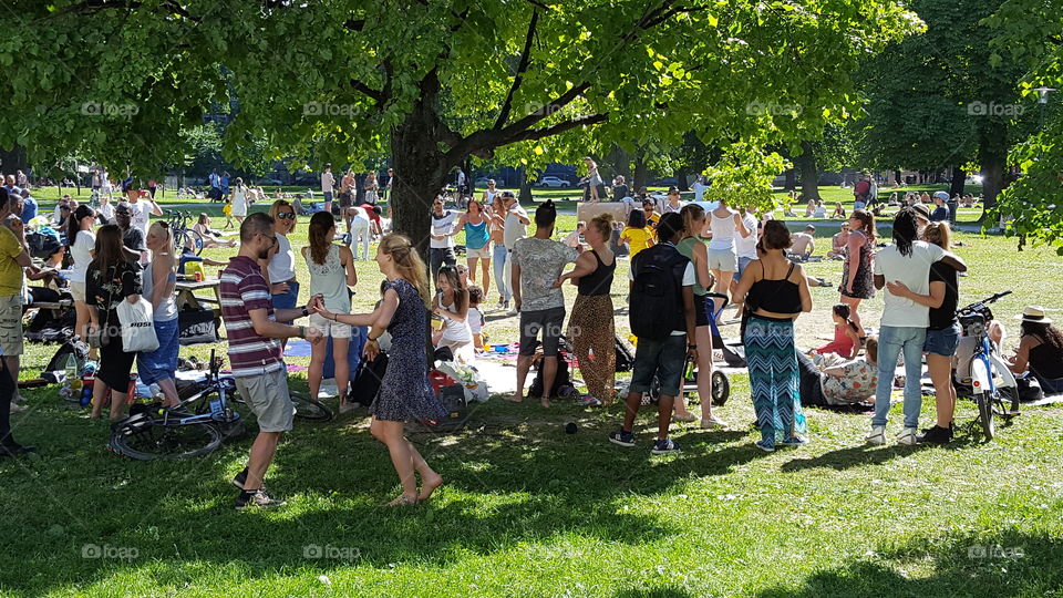 Swing in the park, Oslo