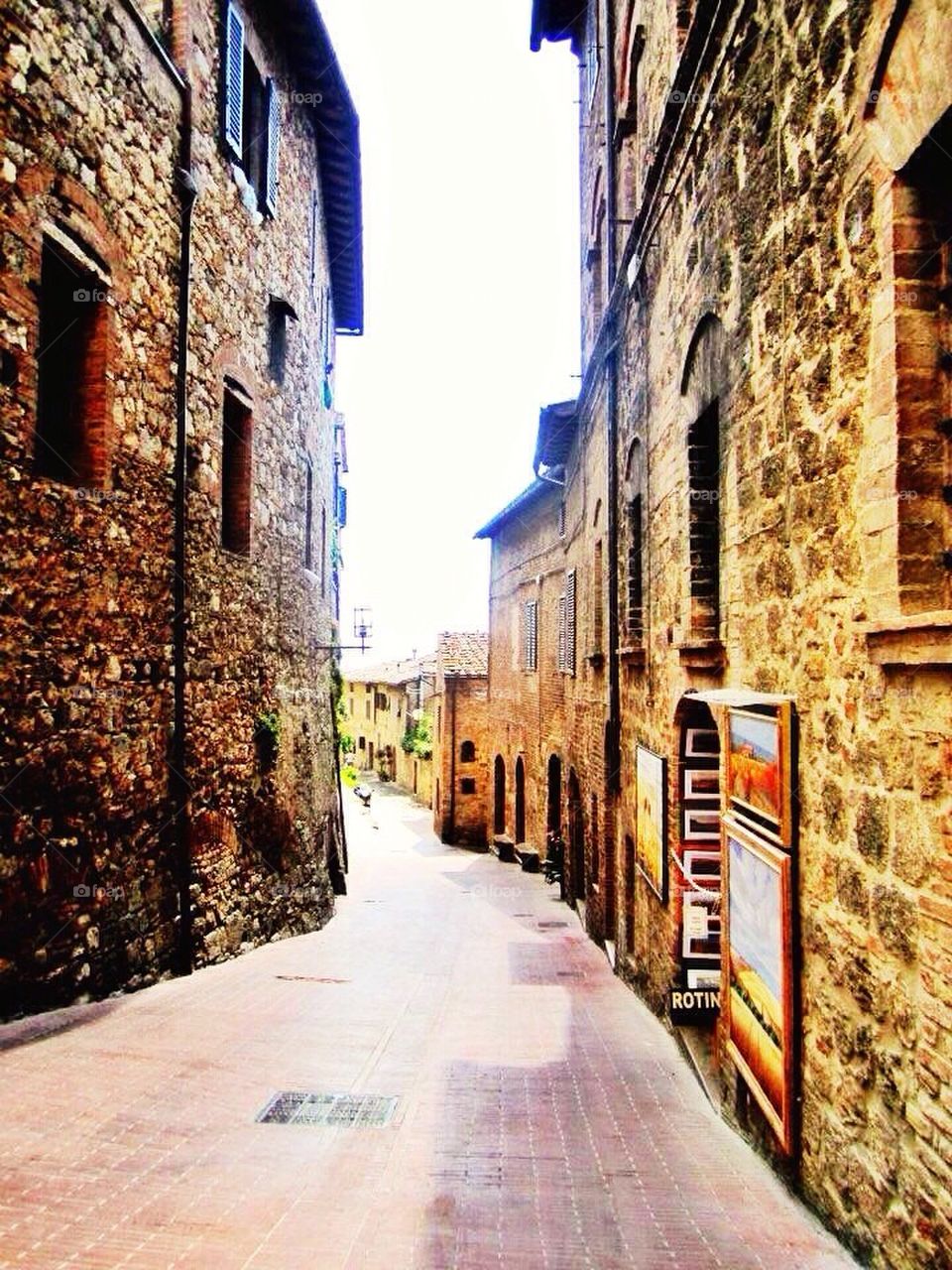 Italian alleyway