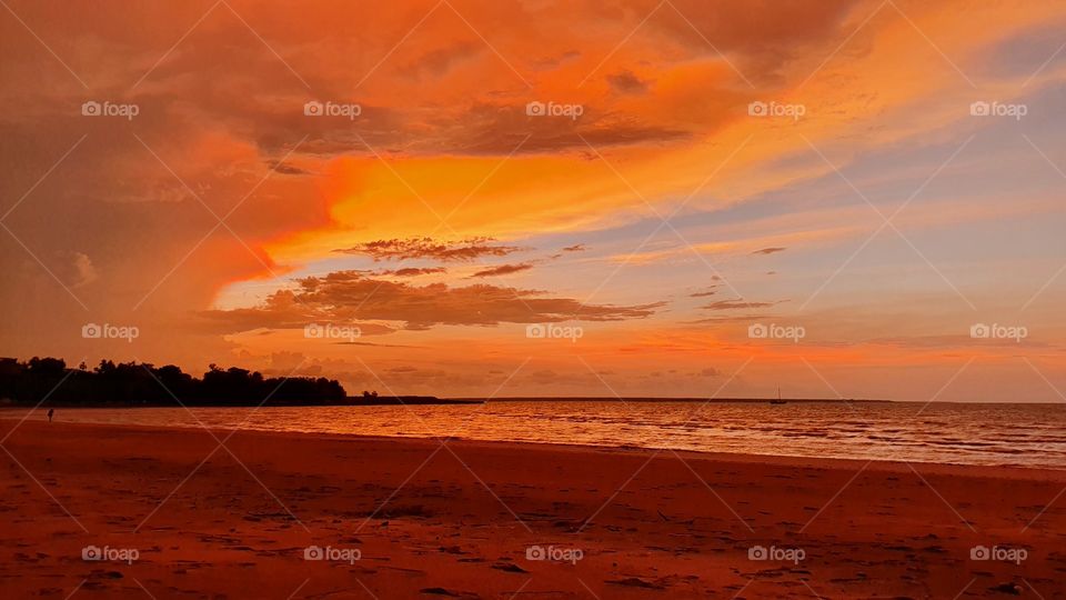 Amazing sunset views of the Mindil Beach in Darwin,  Northern Territory of Australia