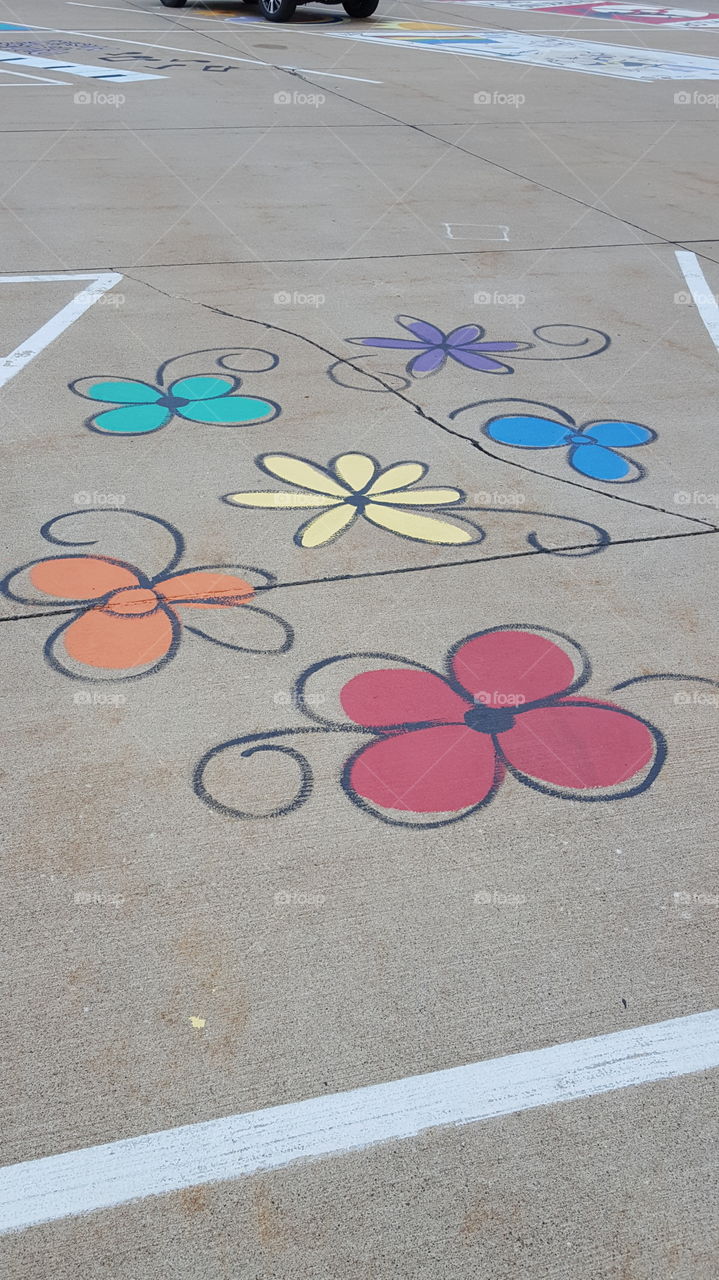 Flowers street art