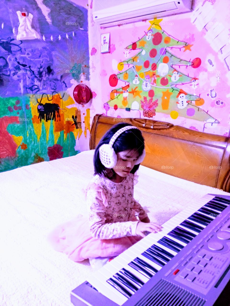 This is the best place, where she always stay.
That is the best thing, that she always hold.
And its the only thing that makes her smile.
Until it reach to the point that it becomes part of her.
Then, One day she called it "Mine"