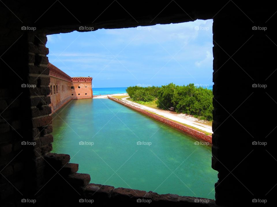 Moat through the Canon port. Shut up for Jefferson in the dry turkey guess 70 miles west of Key West a little bit of paradise