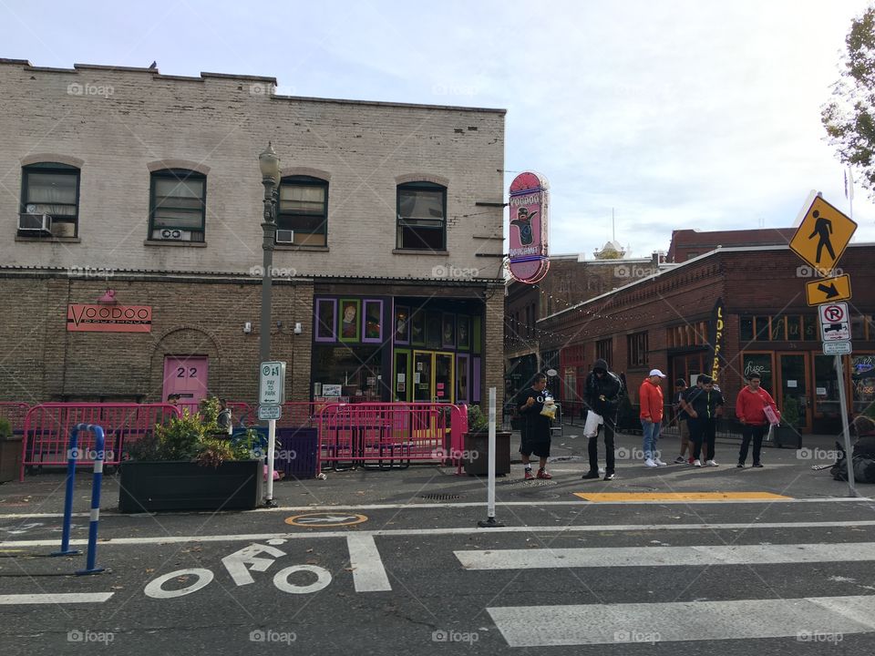 People lined up for a taste of Portland famous voodoo donuts