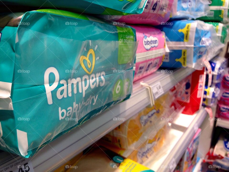 Pampers