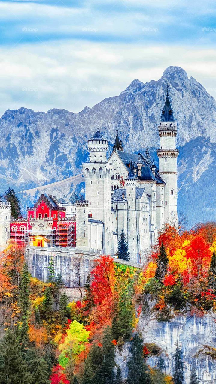 I like this photo. It's really amazing view. I like the mountain and the castle