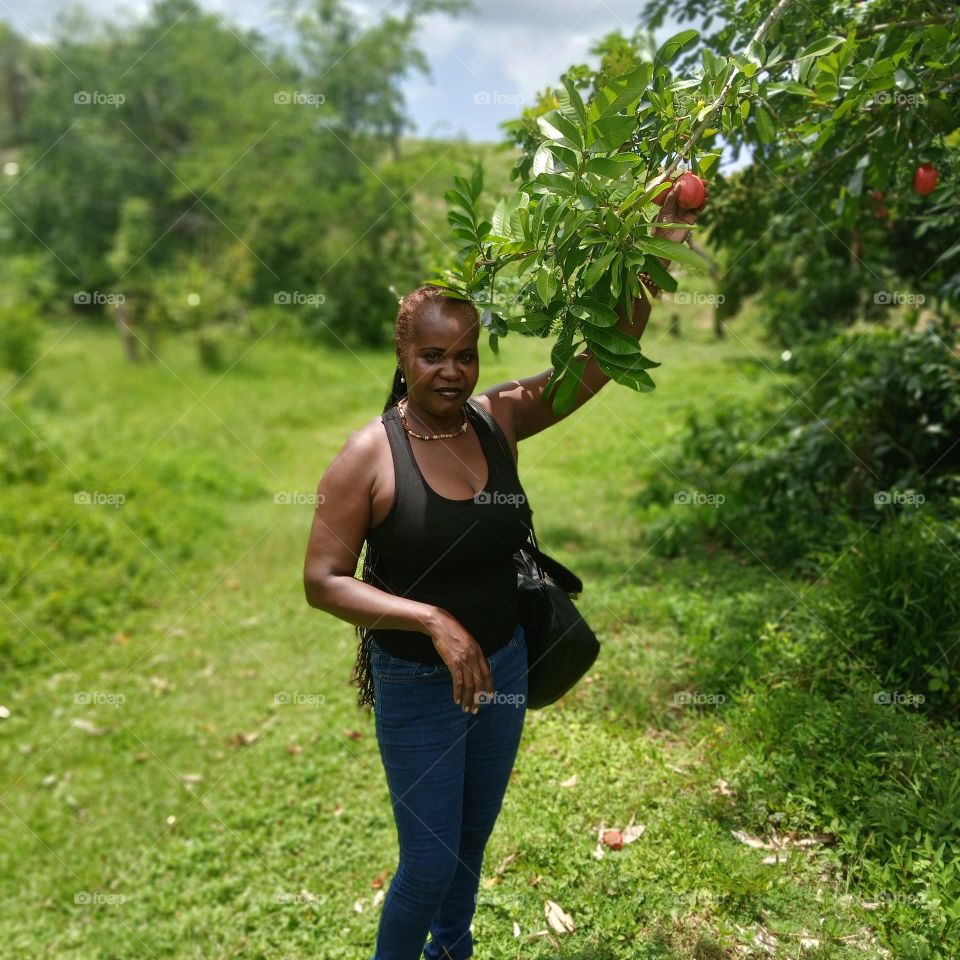 well i would like to discribe the picture as one that has never be seebefore and it is the only one.