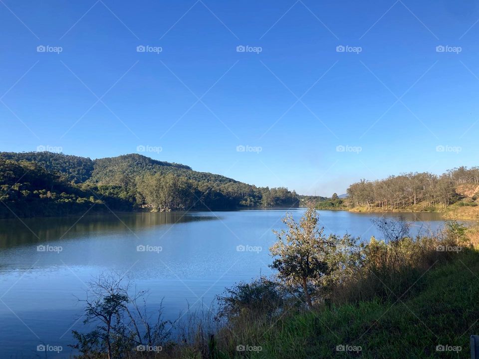 Entre uma cidade e outra nas minhas rodagens ao trabalho, estacionei para espairecer à beira da #Represa de #Mairiporã. Que maravilha!
Como não se inspirar por aqui?
📸
#FOTOGRAFIAéNOSSOhobby