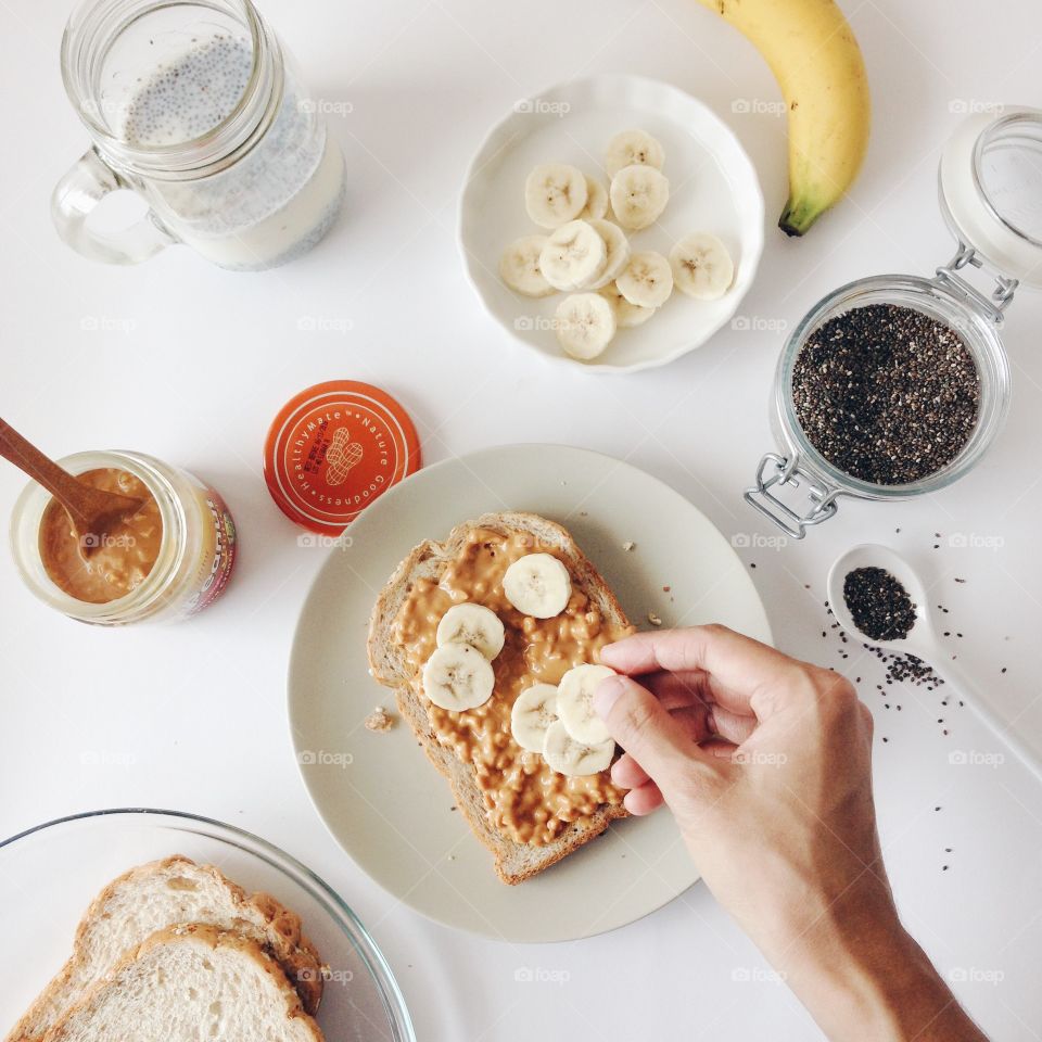 Preparing healthy breakfast