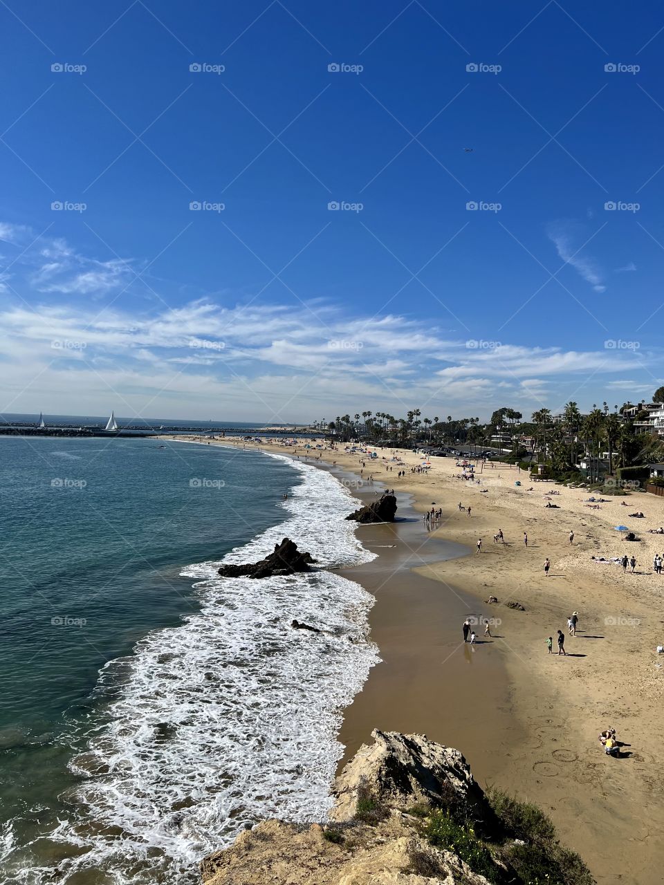 A view of Corona del Mar State Beach from the Inspiration Point 