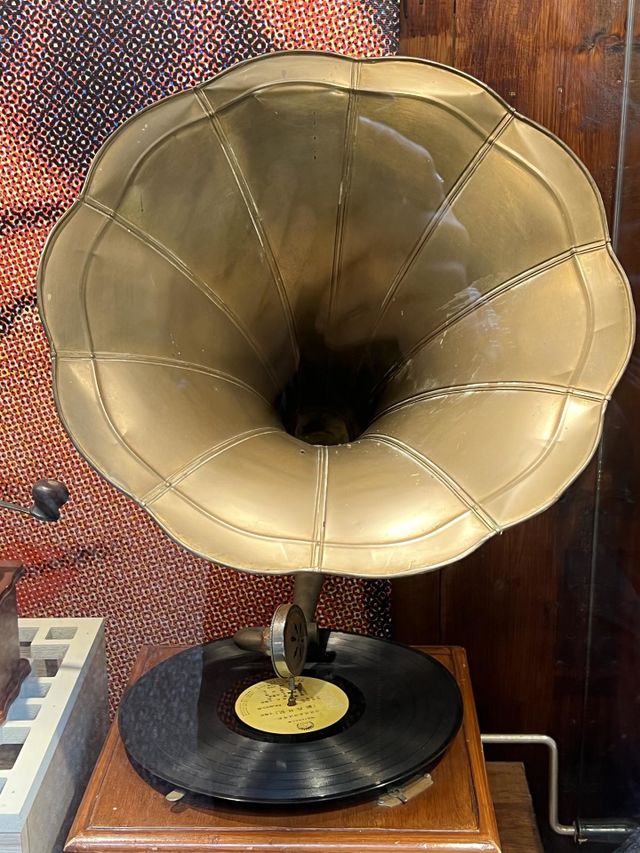 Record player
