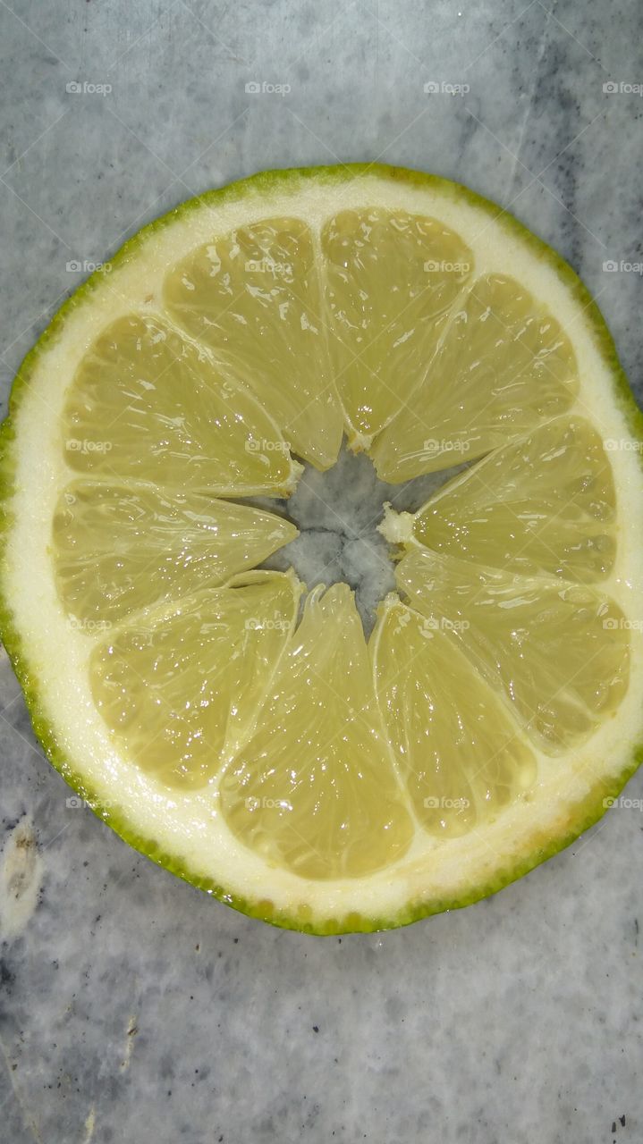 big lemon middle center