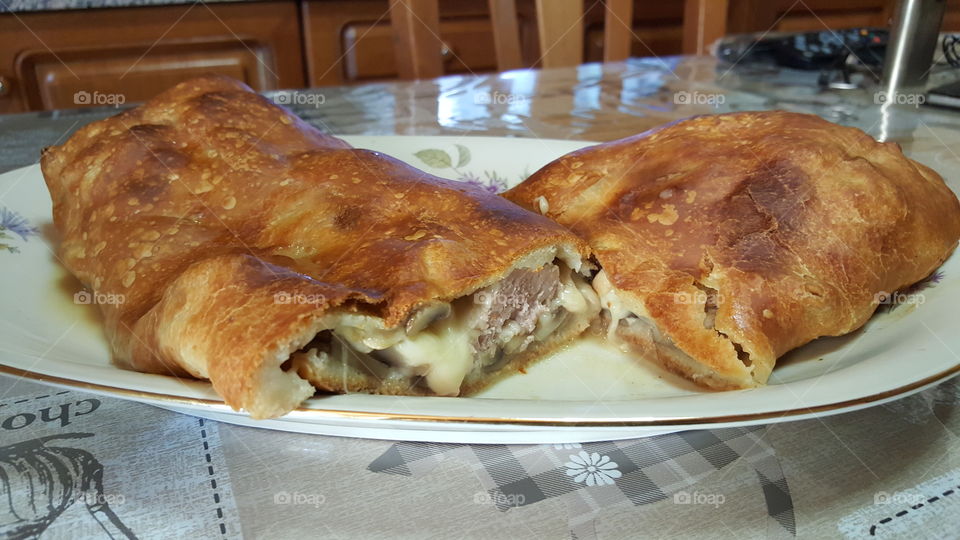 pizza stromboli