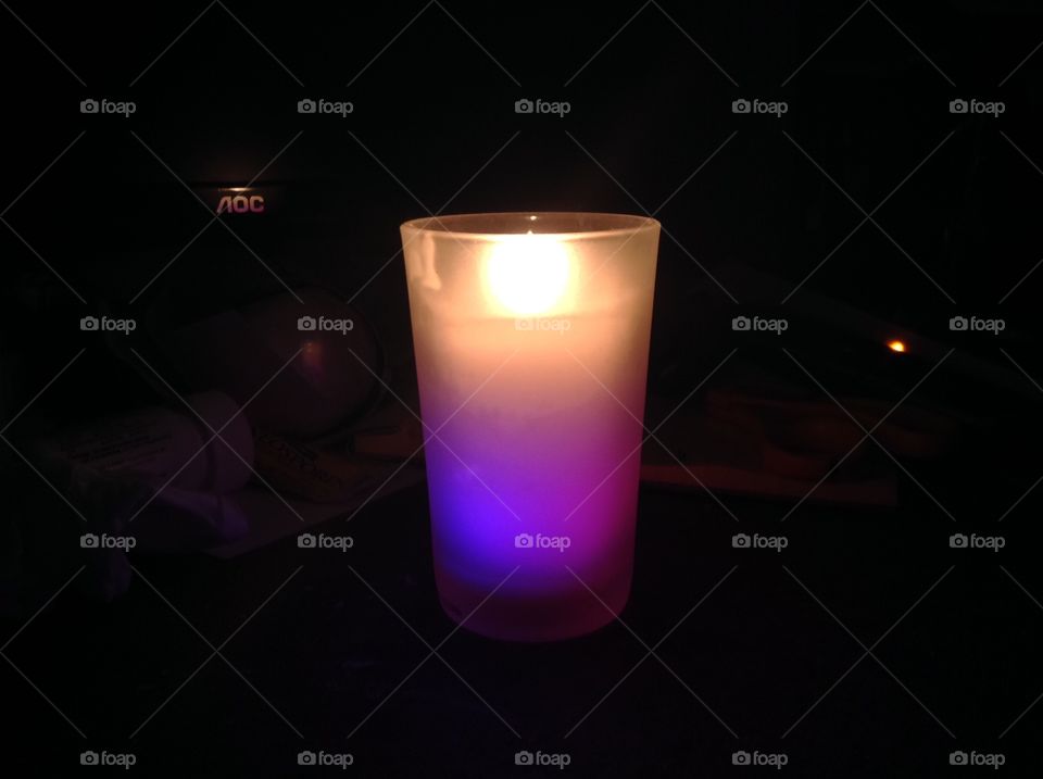 Color changing candle