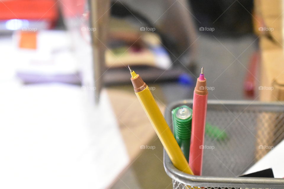 pen, abstract, real color, white balance