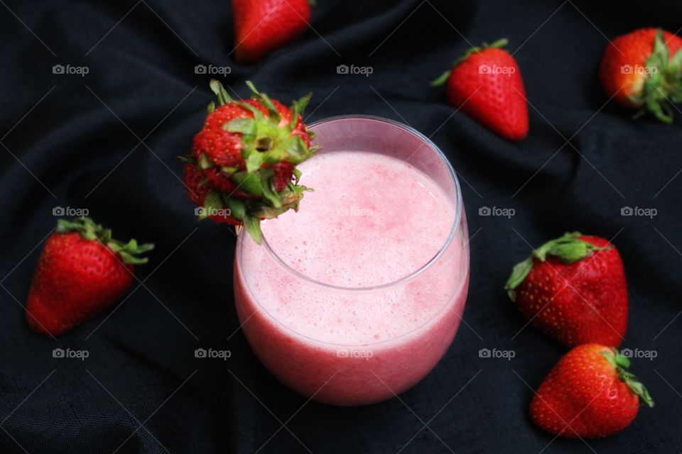 strawberry smoothie