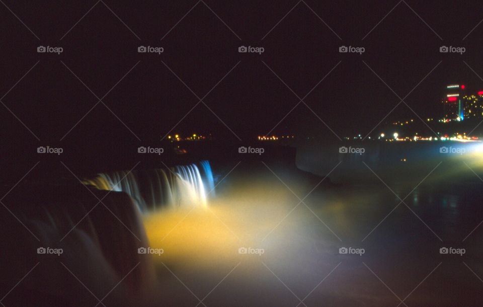 Niagara Falls at night