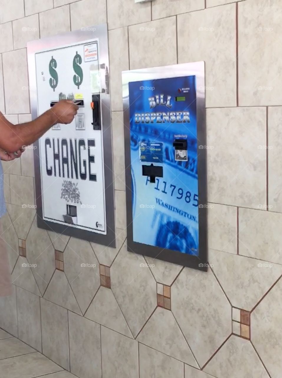 Money changing machine 💰