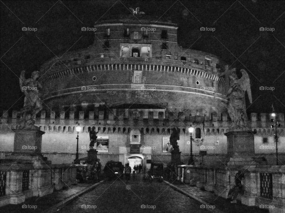 castel sant'angelo darkness