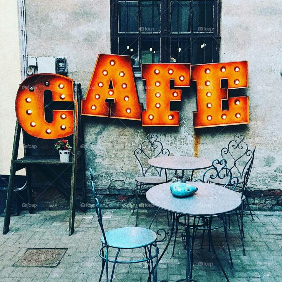 Romabtic cafe