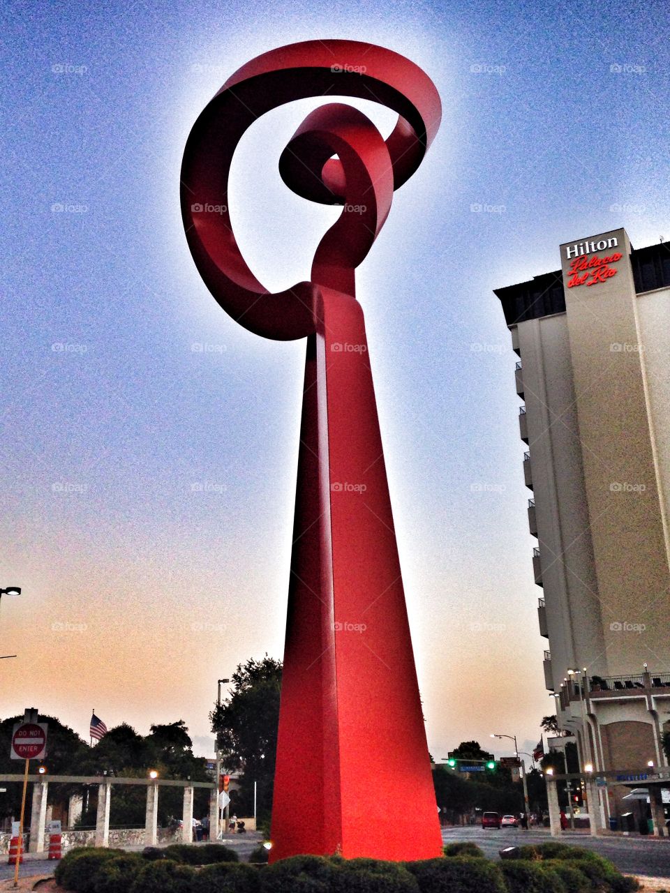 La Antorcha de la Amistad . Sculpture in San Antonio 