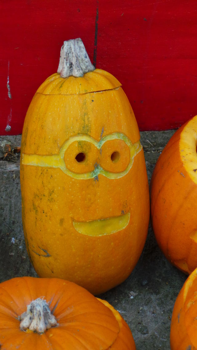 minion pumpkin carving