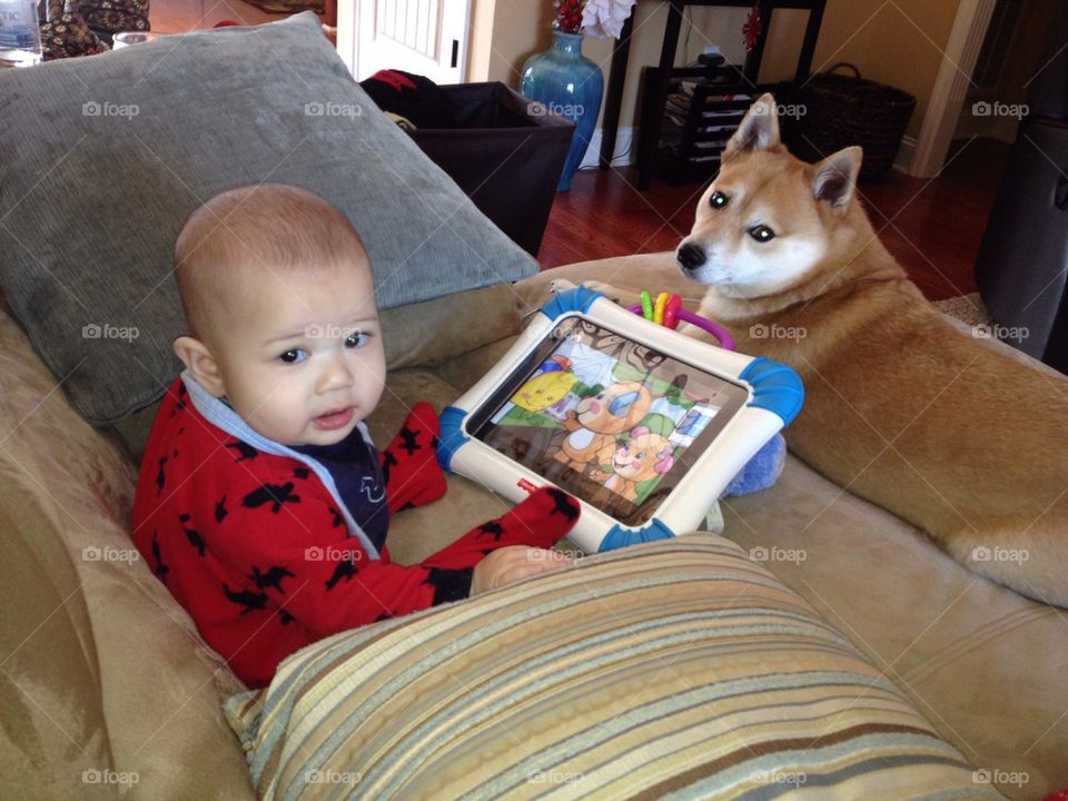 Baby with iPad 