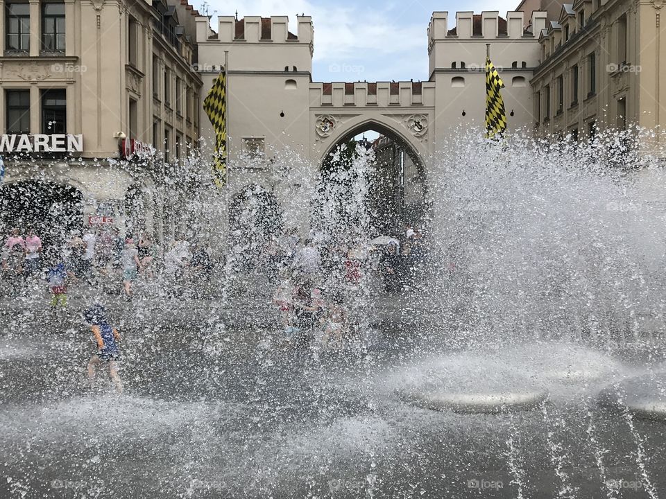 Karlsplatz Stachusbrunnen München 