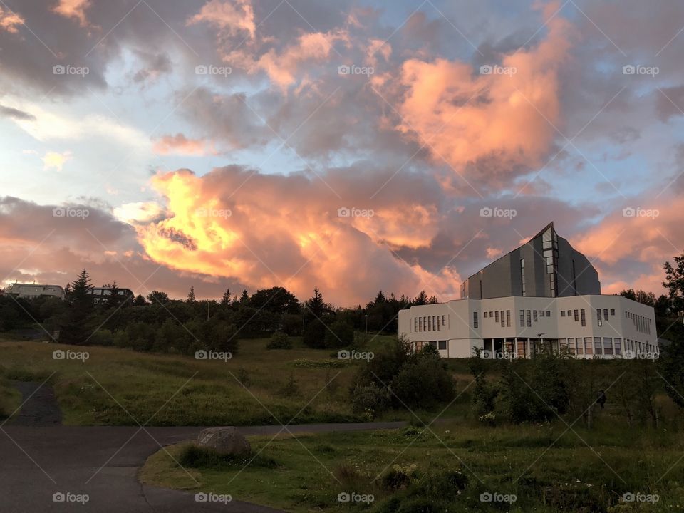 Sunset in Kopavogur ,Iceland.   On a public walkway it’s the perfect time to reflect on the day.🌅