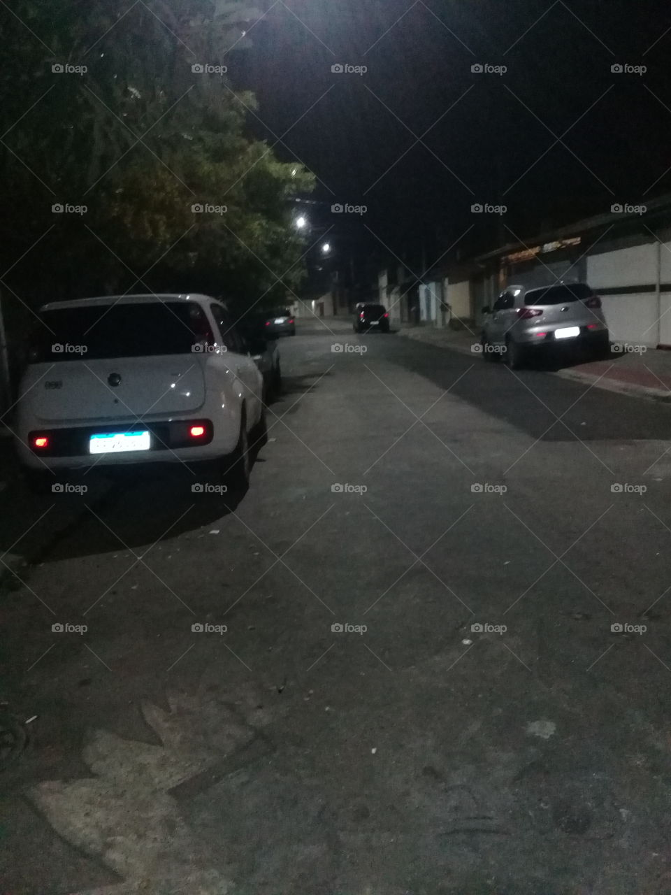 at night the paths tread the difference between the steps of the day