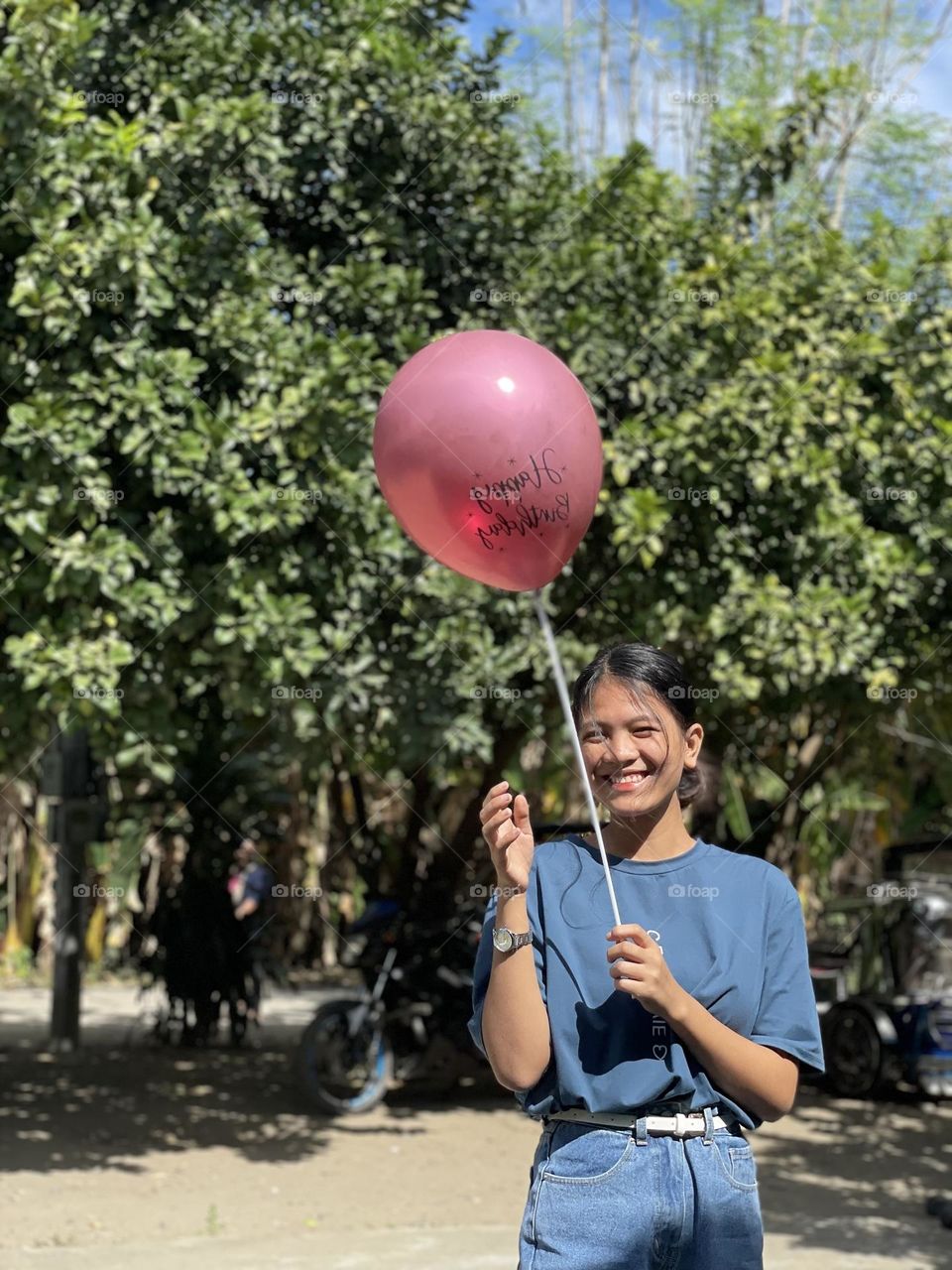 Balloons keep on reminding us that it’s okay to be childish, sometimes. Enjoy moment, live a happy and a colorful life like a balloon. 🎈