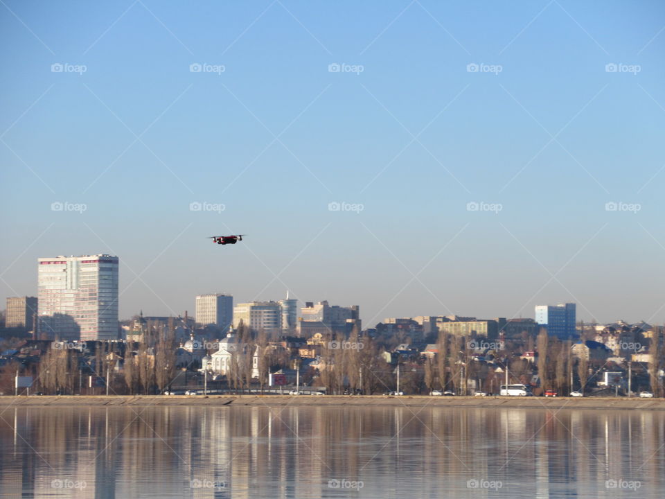 drone flies like a bird