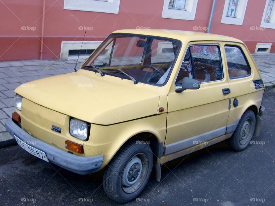 Automobile . Street Parking 