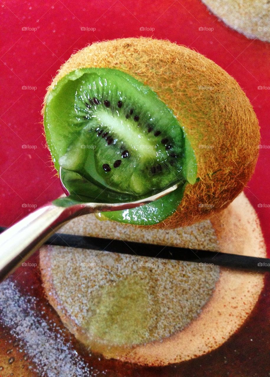green fruit spoon kiwi by hannahdagogo