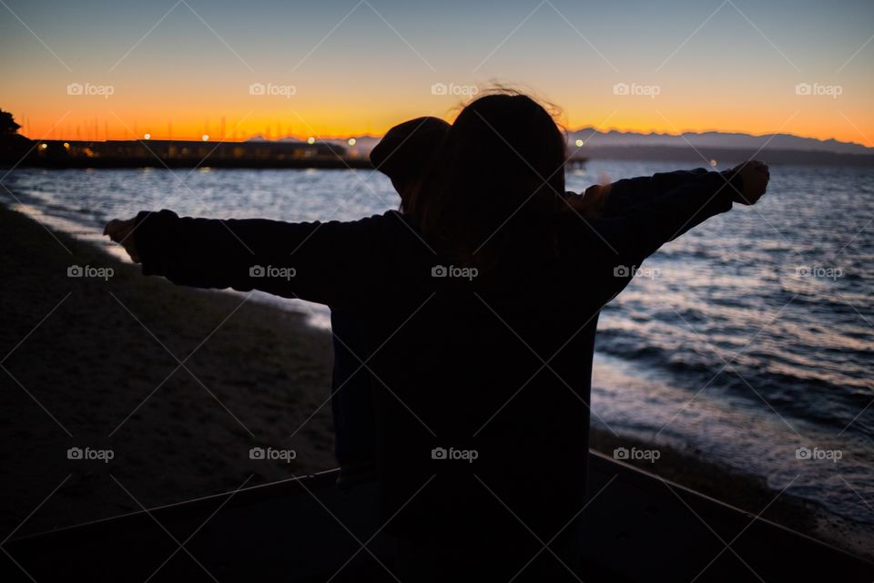 Pretending to be Jack and Rose😂