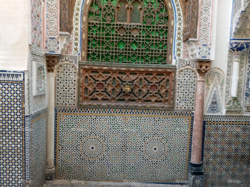 The art of traditional decoration in Morocco