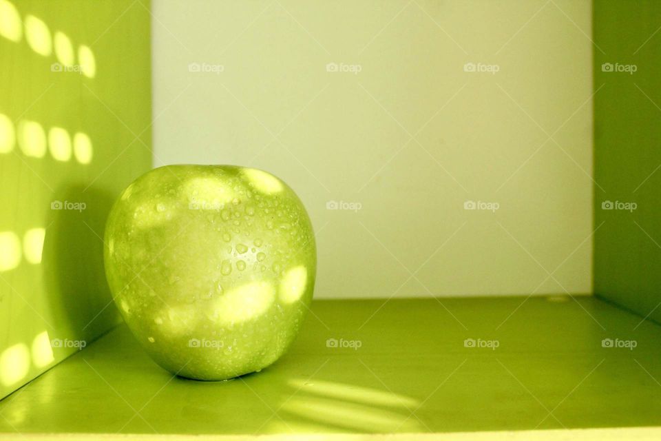 Green Apple 