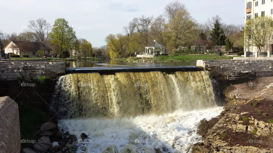 Falls