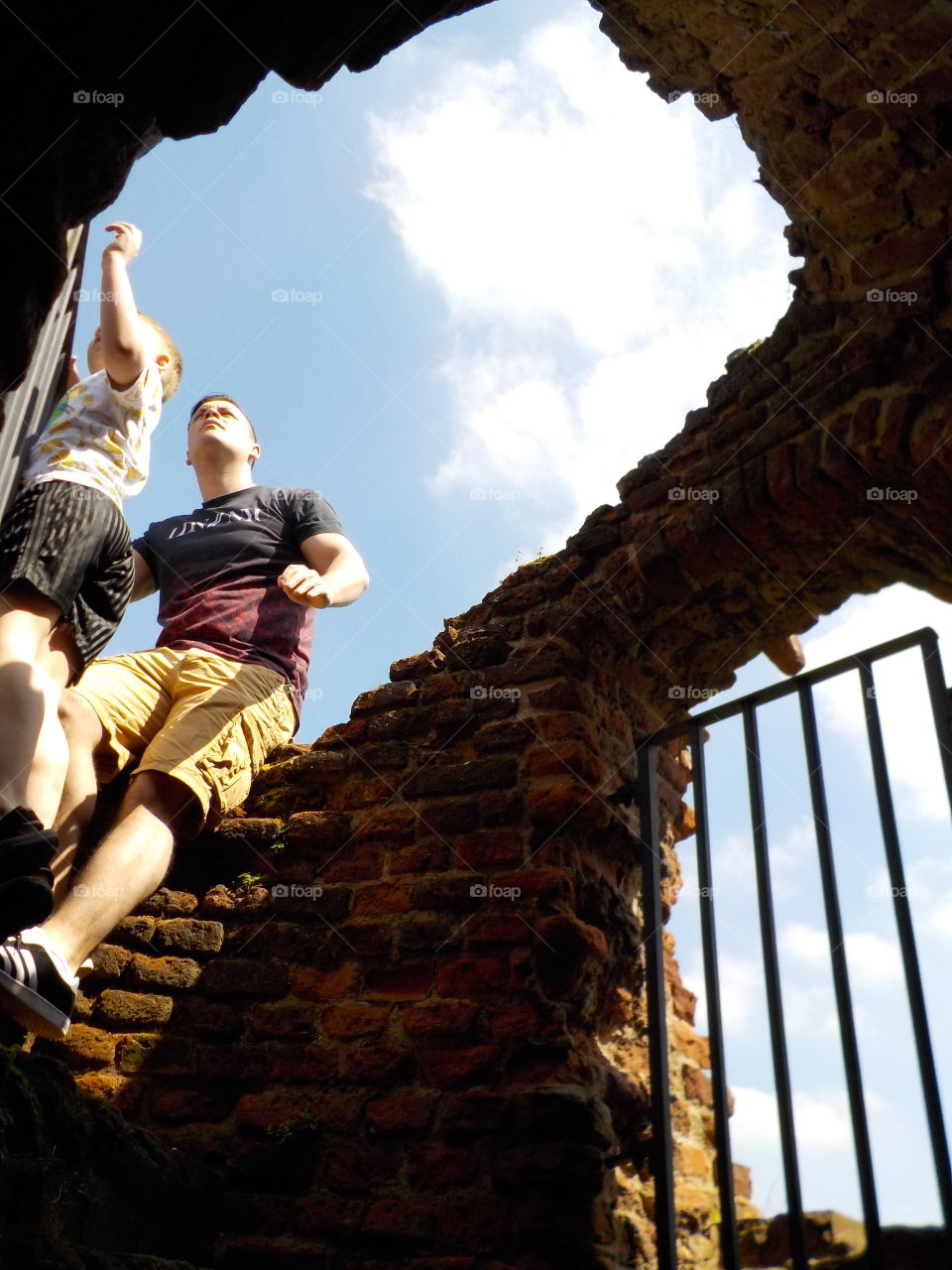 Dazzling heights of Kirby Muxloe castle 🇬🇧