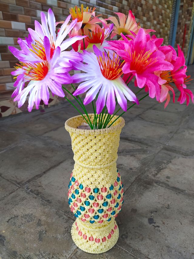 Homemade flower pot for beautiful flowers