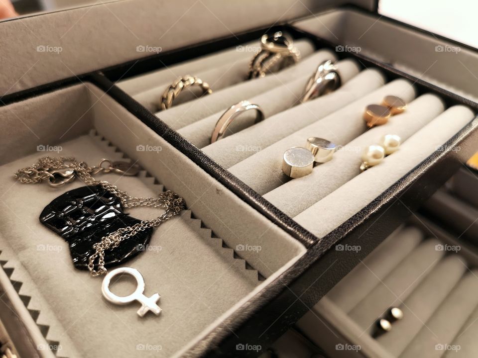 Jewellery box with necklace, rings and earrings