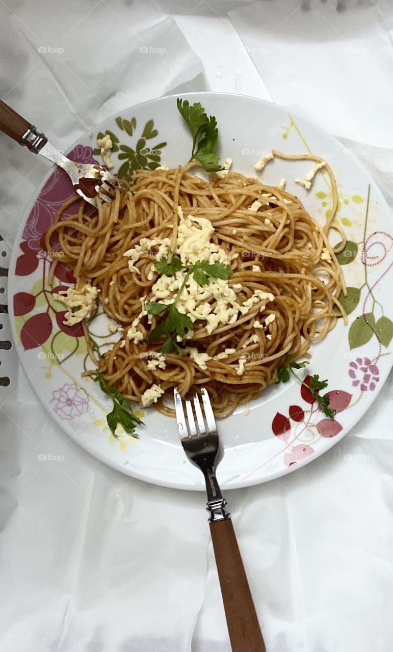 Beautiful day with spaghetti 🫕🧀🍝