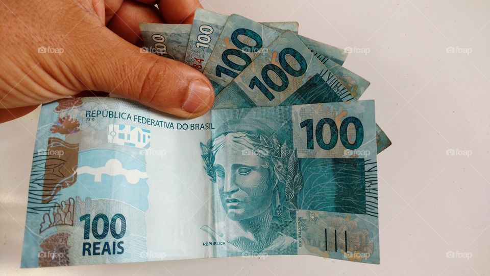 Brasil - RS$  - Moeda - Real.