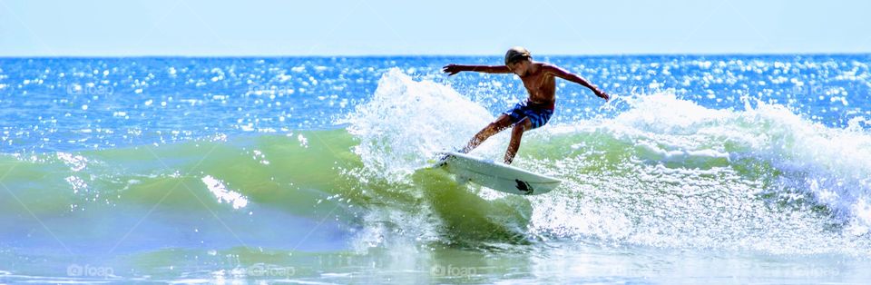 Surfer Cut Back Wave Rider