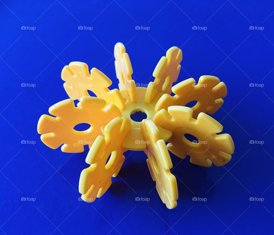 Just having a play around with shapes, colours and angles here. Trying to make the yellow as bold and eye popping as possible.