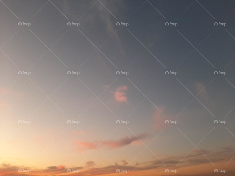 Please, I want you to support me, I need your help, I am poor, I need dollars, please