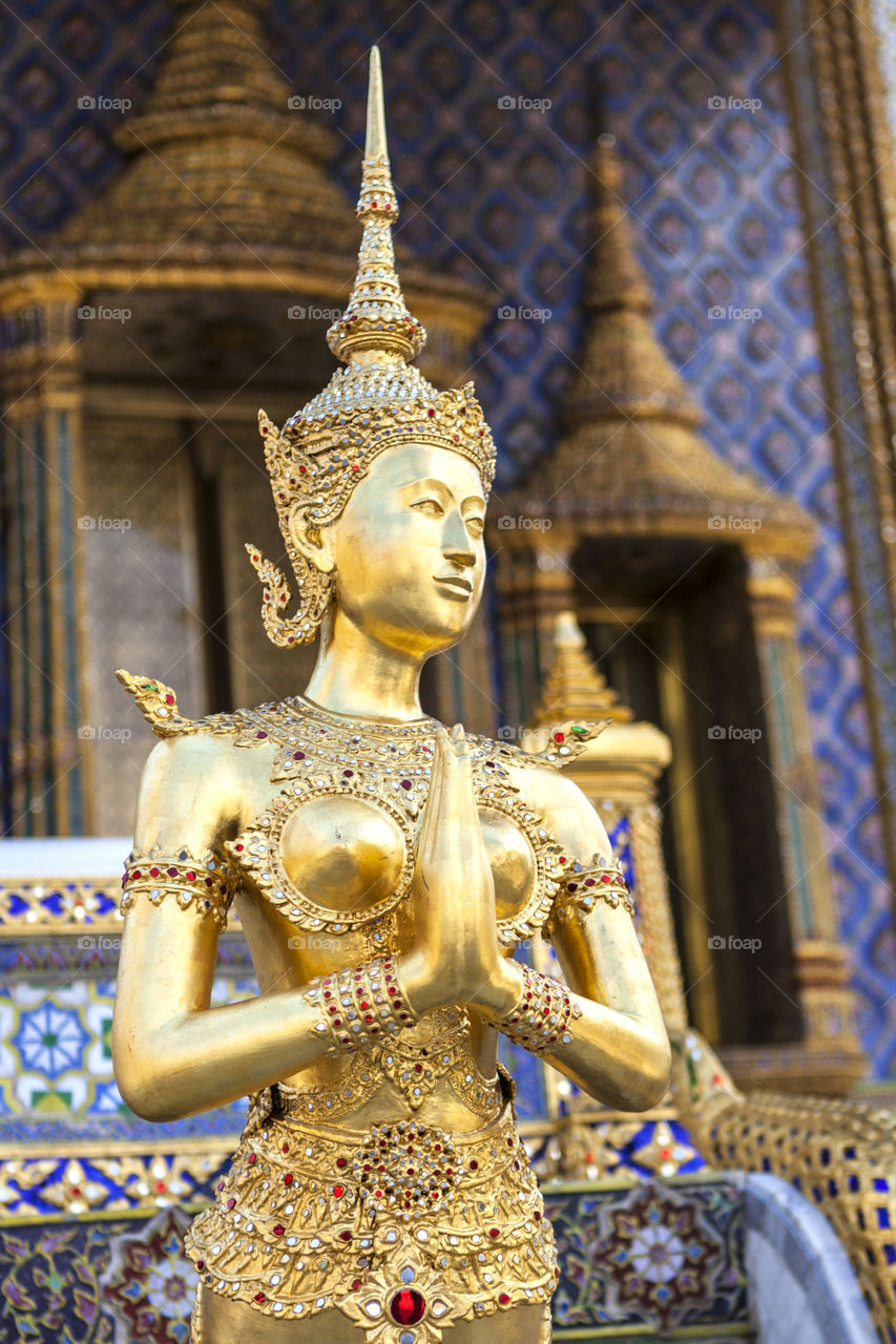 Gold Kinaree, golden sculpture, beautiful Thai art, mysterious animal