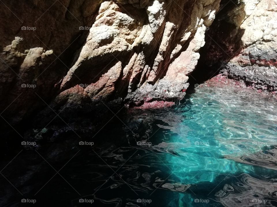 Luz en el interior de la cueva
