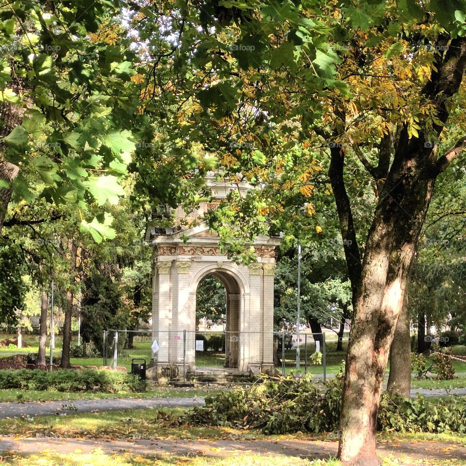 Беседка в парке