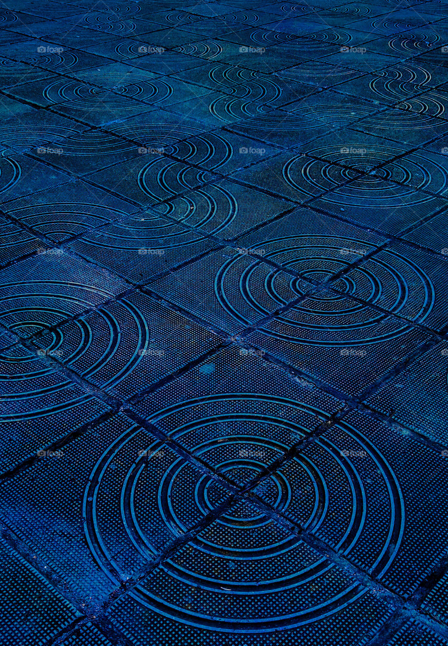 Circles in blue